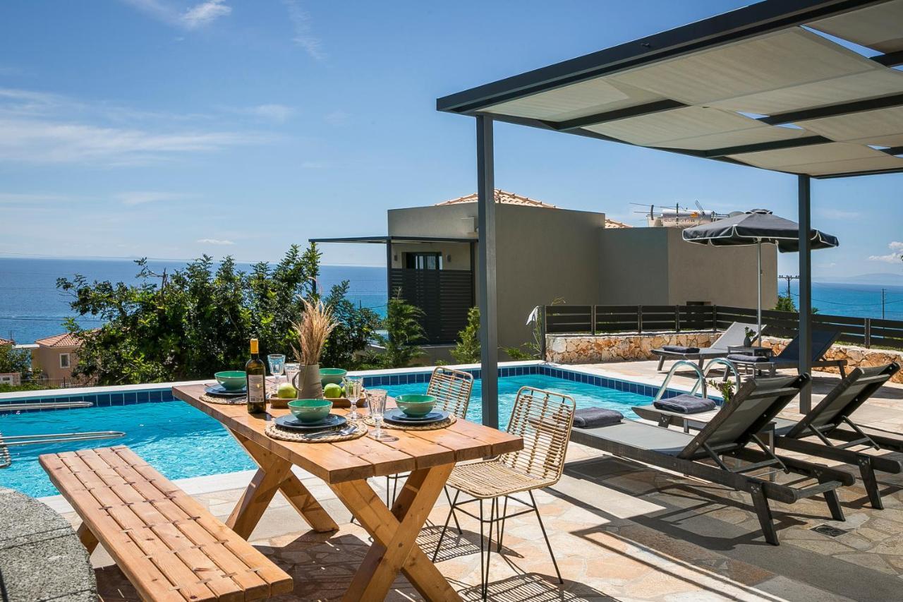 Villa Blue Sea Spathíon 外观 照片