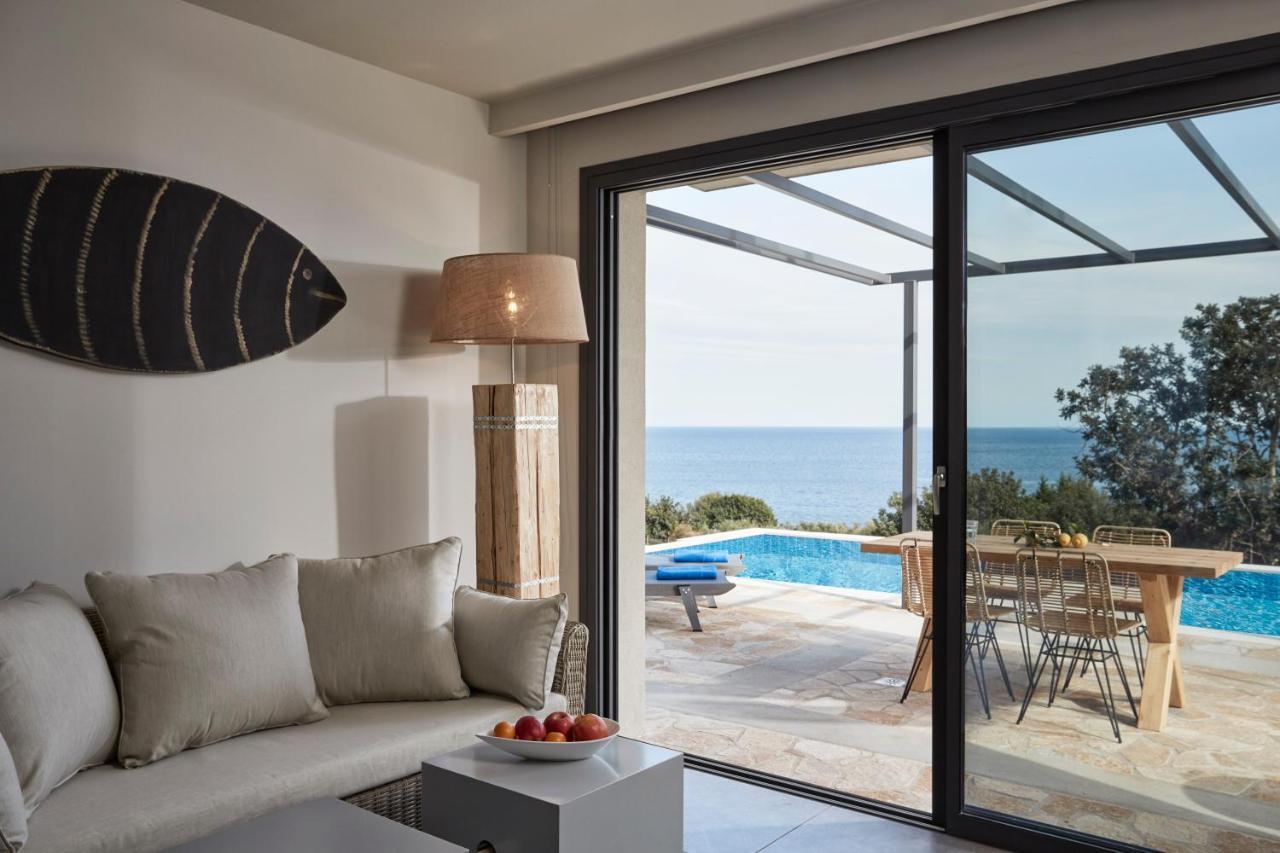 Villa Blue Sea Spathíon 外观 照片